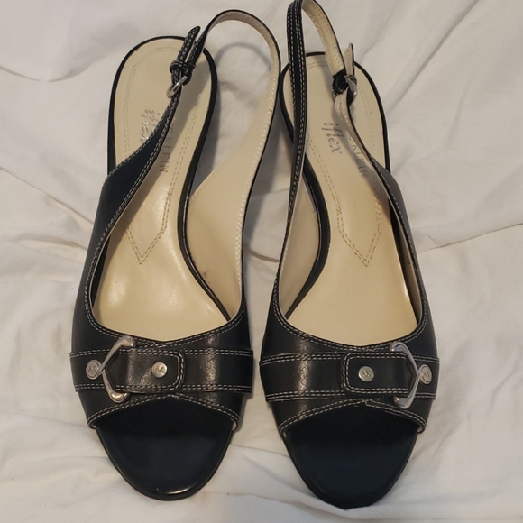 AK Anne Klein I Flex Strappy Open Toe Sandal 7M - Picture 3 of 7